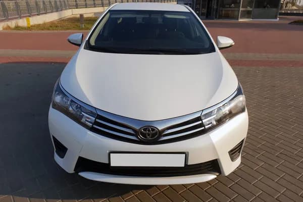 Тойота Королла, 2015 - фото 1